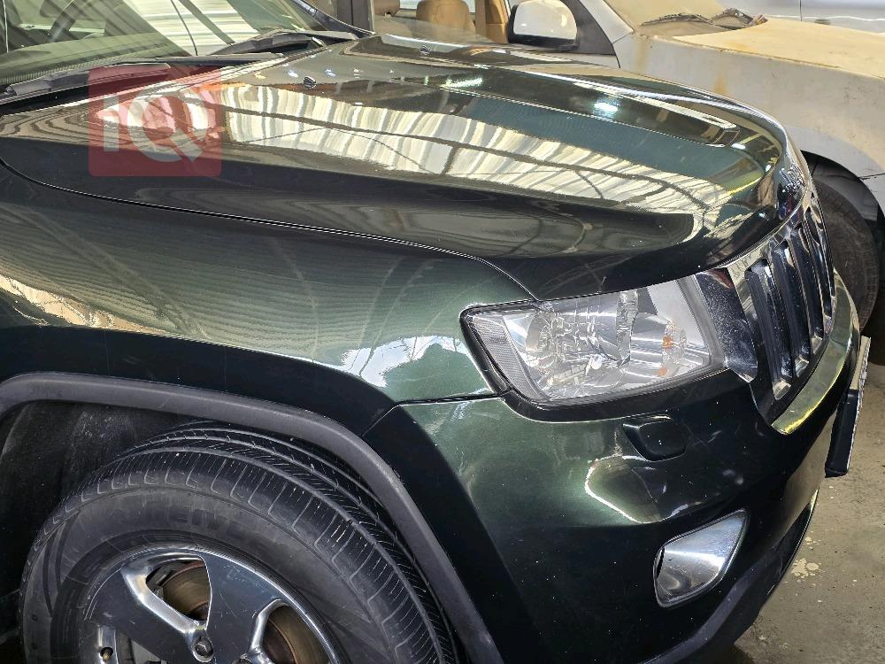 جیپ گراند شیرۆکی